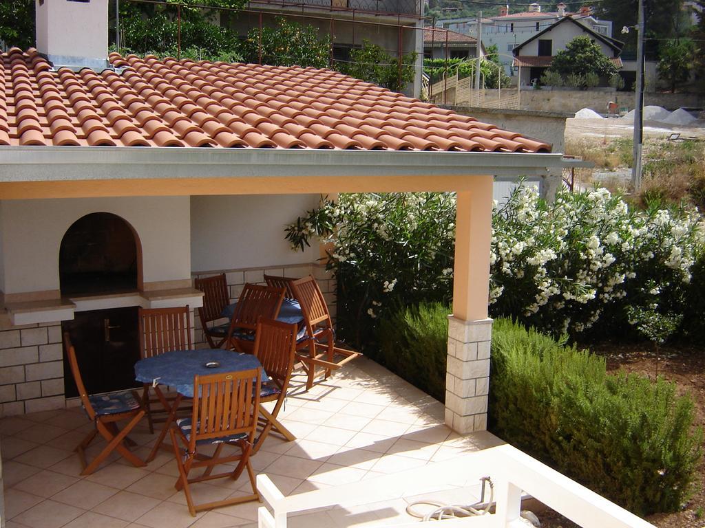 Apartment Ivo Трогир Екстериор снимка