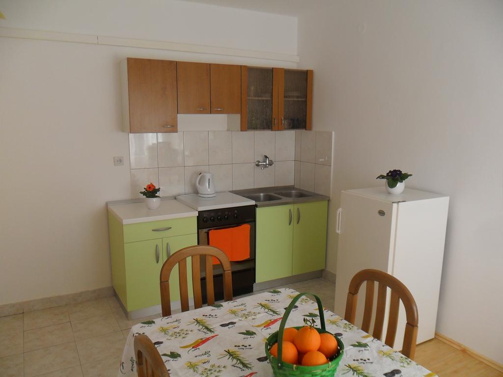 Apartment Ivo Трогир Екстериор снимка