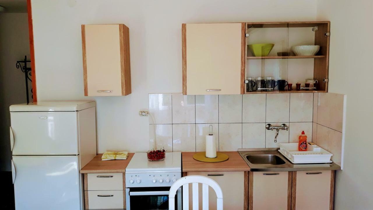 Apartment Ivo Трогир Екстериор снимка